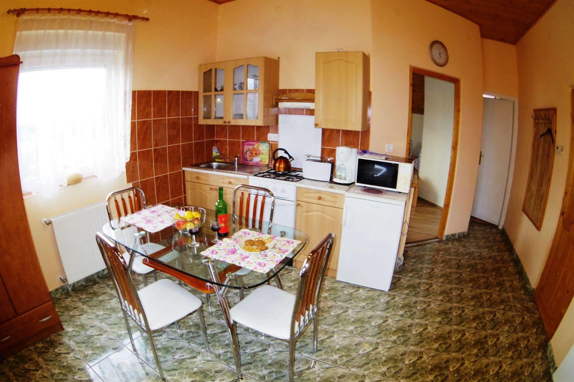 Joker Villa Apartmanhaus Héviz Zewnętrze zdjęcie